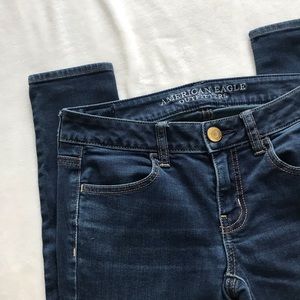 American Eagle dark wash super skinning jeggings